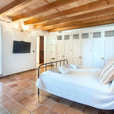Can Bandera By Vintage Travel